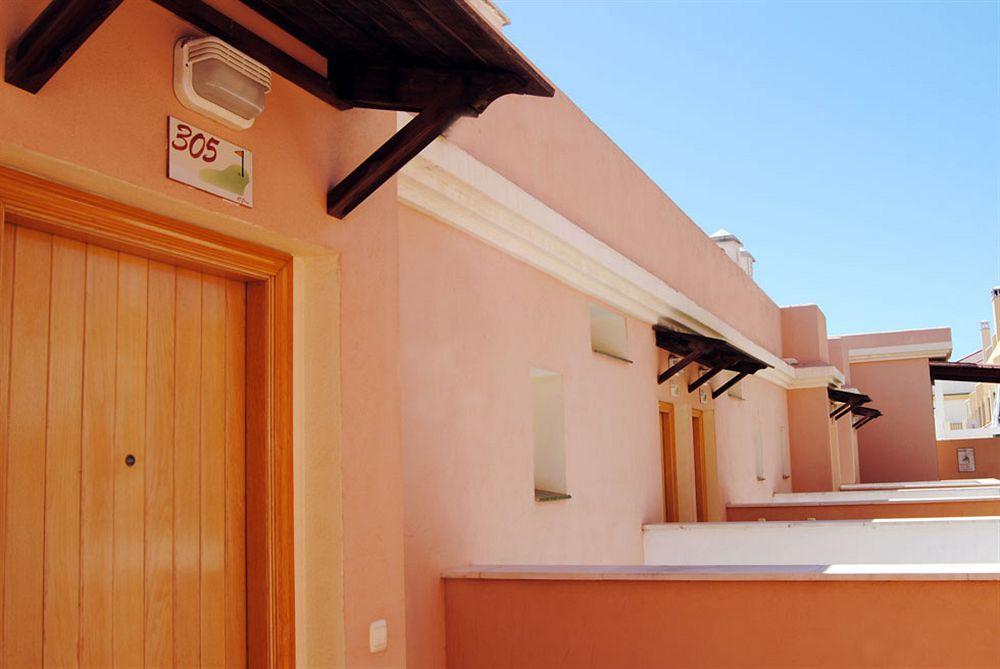 Apartamentos Turisticos Anoreta Rincón de la Victoria Exterior foto
